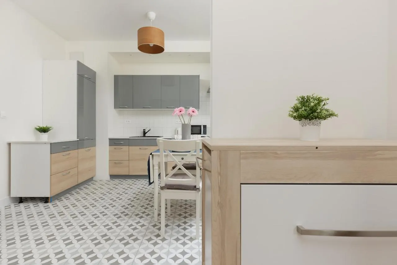 Warsaw Apartment Sierakowskiego By Noclegi Renters